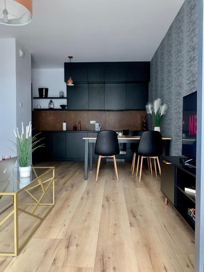 Apartment On Drewnowska Street Manufaktura وودج المظهر الخارجي الصورة
